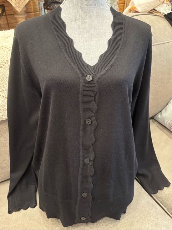 Sweaters - Black Scallop-Edge V-Neck Button Cardigan - Women's Sweater